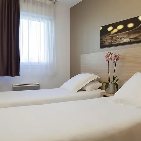 Hotel Seynod 4*