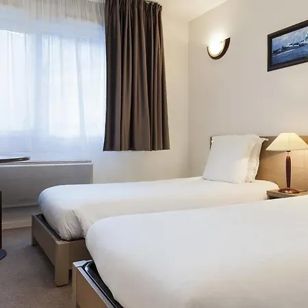 Hotel Seynod 4*